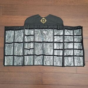 JM New York Black Hanging Folding Zip-Up Travel Jewelry Accessories Holder